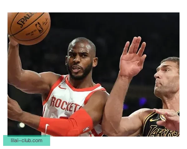 卡鲁索抢水壶失败哈特机智躲闪反而泼水前队友全程笑翻