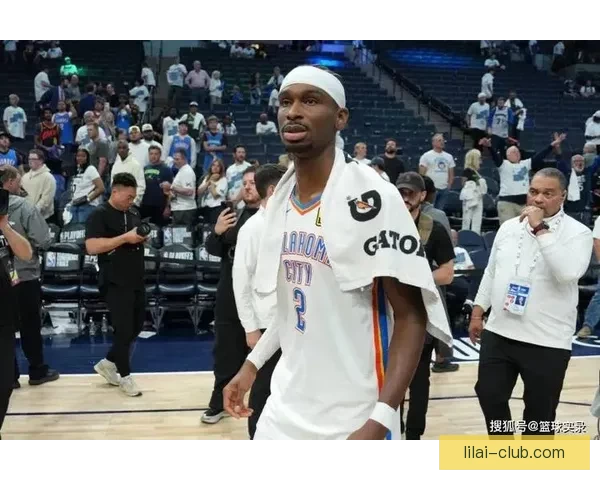 亚历山大承诺奖励球迷双鞋 杰威成夺冠关键人物